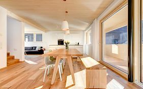 Hus 128